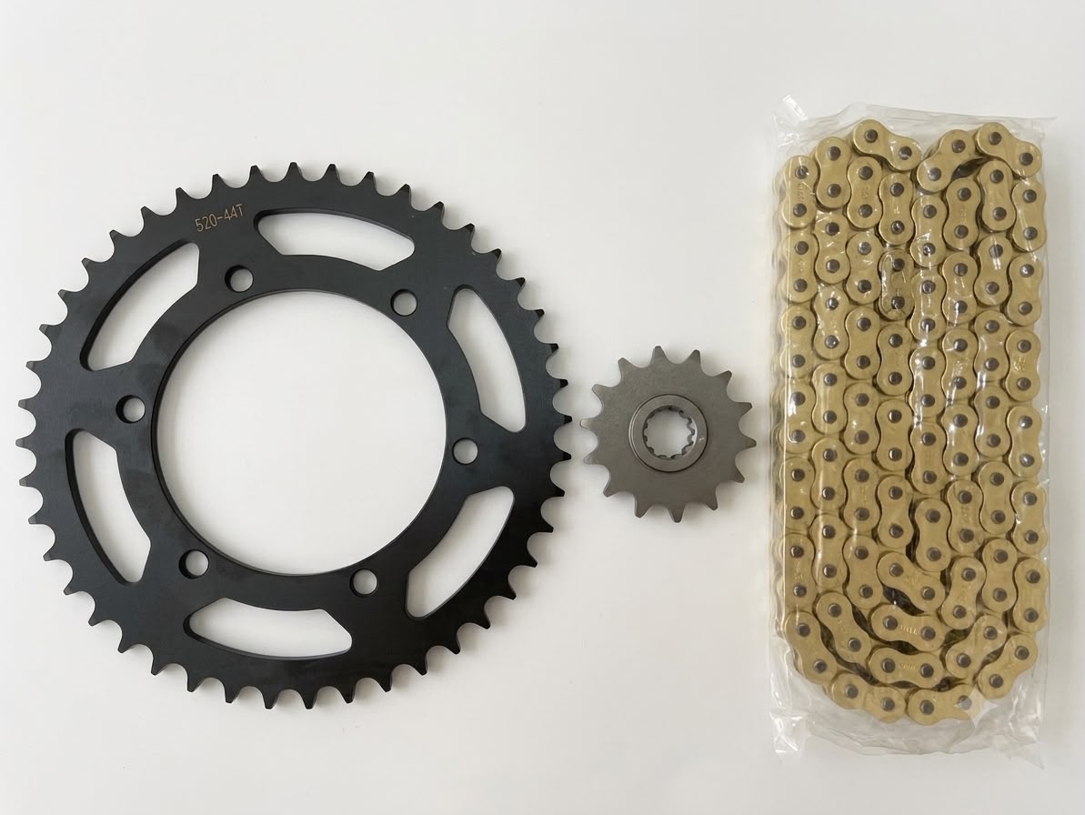 Premium Heavy Motorcycle Chain and Sprocket Kit – 520 Pitch (44T Rear / 14T Front)